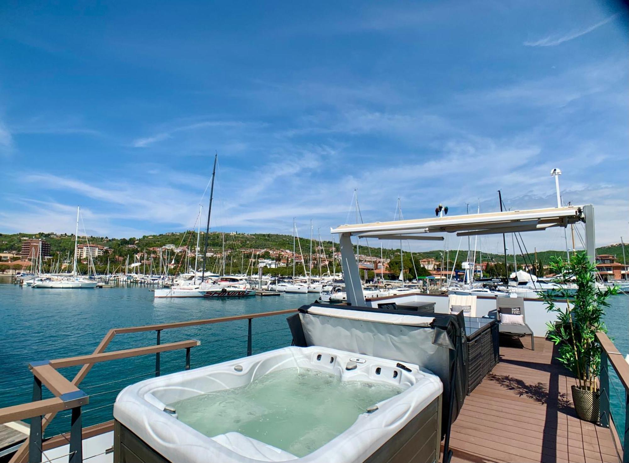 Bellavista Houseboat Apartment Portorose Habitación foto
